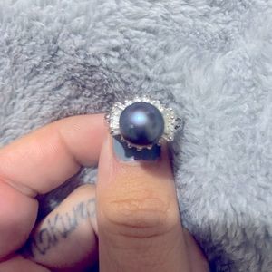 Tahitian pearl with diamonds size 7